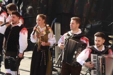 PUSTNI KARNEVAL PUSTOLETJE 97E FOTO LJUBO VUKELIČ